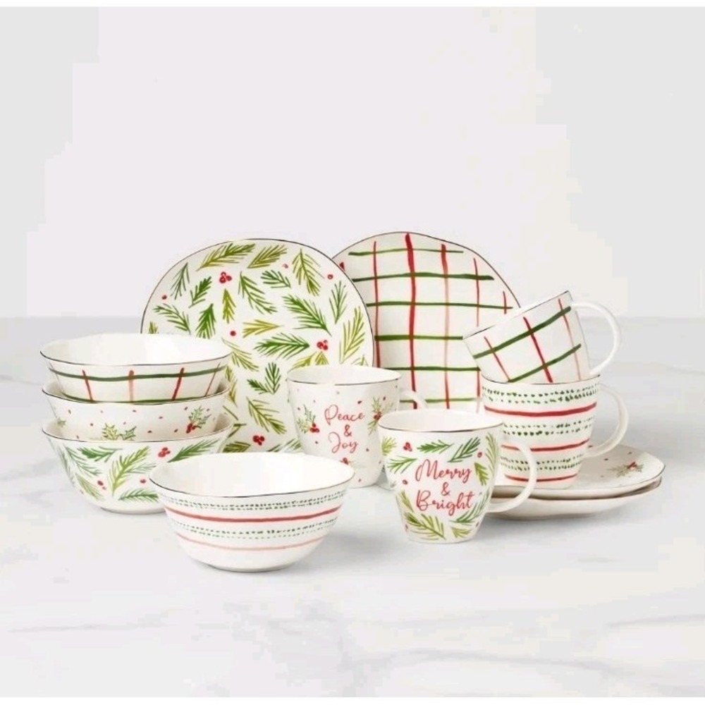 New In Box Lenox China Christmas BAYBERRY - Twelve Piece Dessert Set